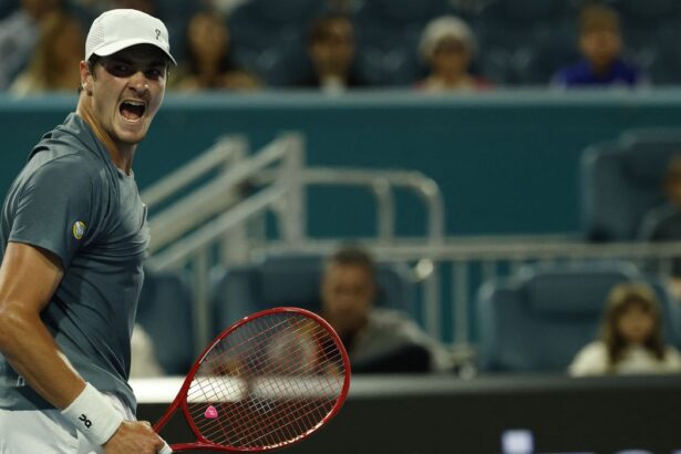 João Fonseca se garante nas oitavas do Masters 1000 de Monte Carlo
