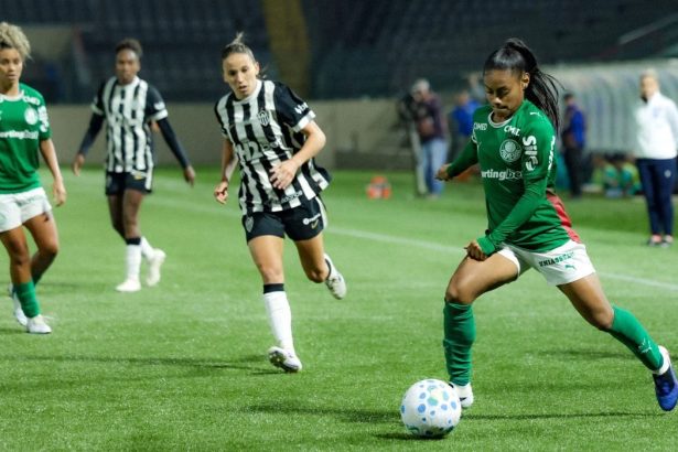 BR feminino: Palmeiras goleia Atlético-MG e assume vice-liderança