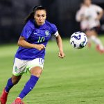 Marta volta à seleção feminina para 2 amistosos contra EUA no Brasil