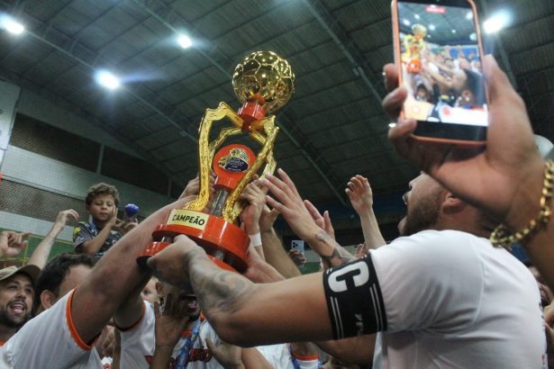 Garapa Brilha e Conquista o Tricampeonato na 28ª Copa TV Grande Rio de Futsal!