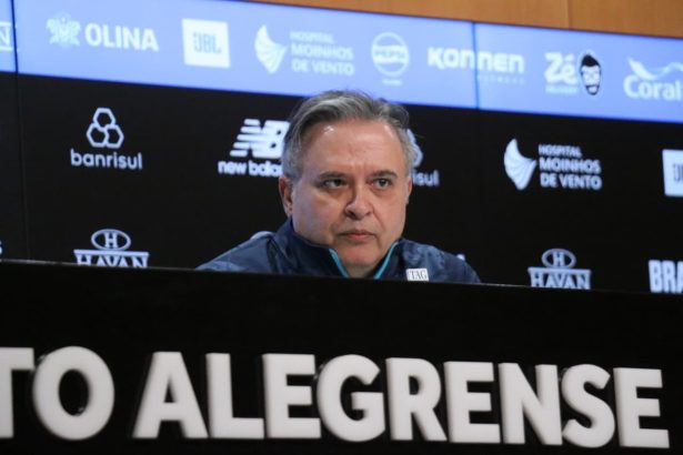 Grêmio Confirma Permanência de Luís Castro e Promete Reforços na Janela de Transferências