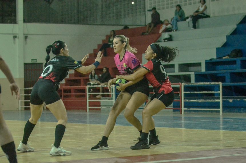 Lourival Pinho e CT Carla brilham em rodada eletrizante do Campeonato Aberto de Handebol