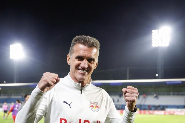 Mancini exalta evolução do Bragantino e mira continuidade após pausa para a Copa do Mundo
