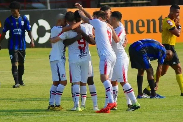 Santa Cruz Reescreve a História com Vitória Fora do Nordeste Após 5 Anos!
