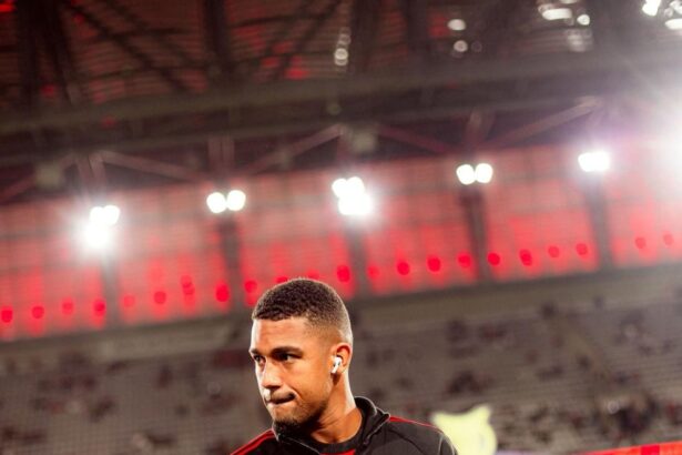 Flamengo Escalado: Ancelotti Confirma Sete Titulares para Confronto Contra Athletico-PR