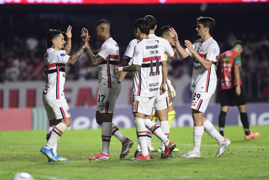 São Paulo comemora classificação e arrecada R$ 6,4 milhões na Sul-Americana