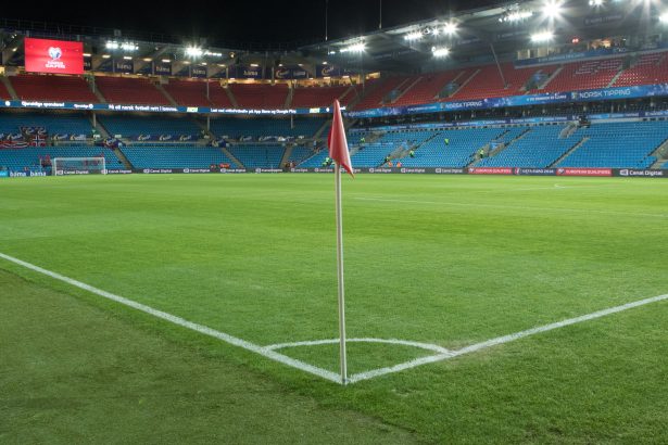 Amistosos e Série B agitam o futebol nesta segunda, 1º de junho de 2026