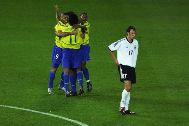 André Luiz revive emoção do Penta e exalta Ronaldo na final de 2002
