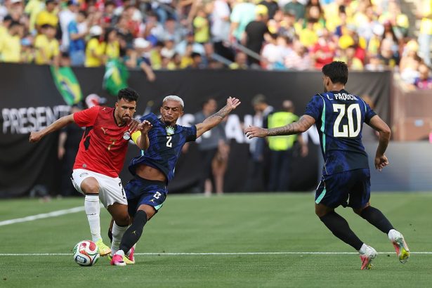 Esposa de Wesley desabafa após lesão tirá-lo da Copa: ‘Montanha-russa’