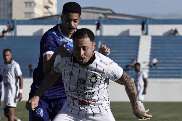Goleada por 4 a 0 classifica Rio Branco-ES às semifinais da Copa ES