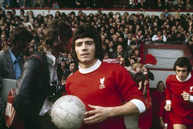 Lenda do futebol inglês, Kevin Keegan, enfrenta câncer em estágio avançado