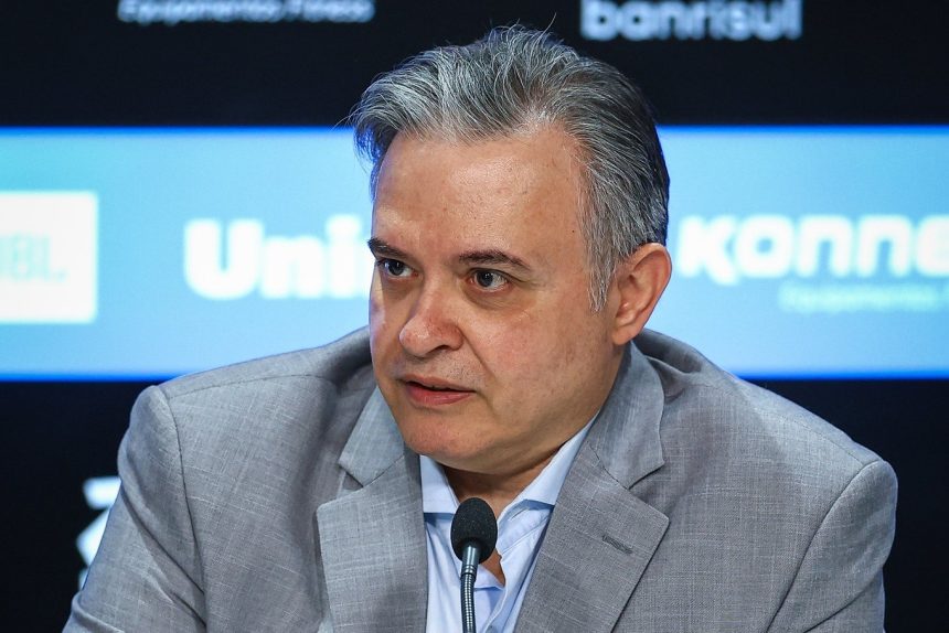 Mudança no comando do futebol do Grêmio: Antônio Dutra Júnior deixa a vice-presidência