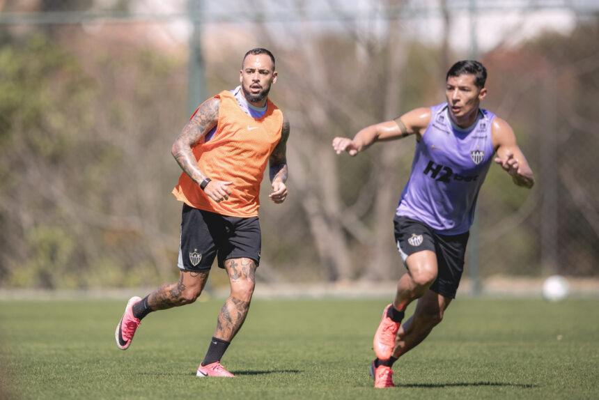 Alan Franco e Cuello podem reforçar Atlético-MG contra Juventude