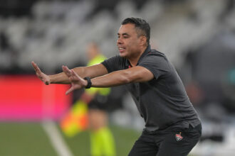 Arcanjo salva o Vitória e garante empate no Nilton Santos