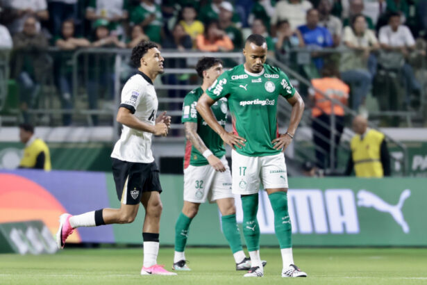 Atlético-MG vence Palmeiras por 2 a 1 e reduz folga na liderança