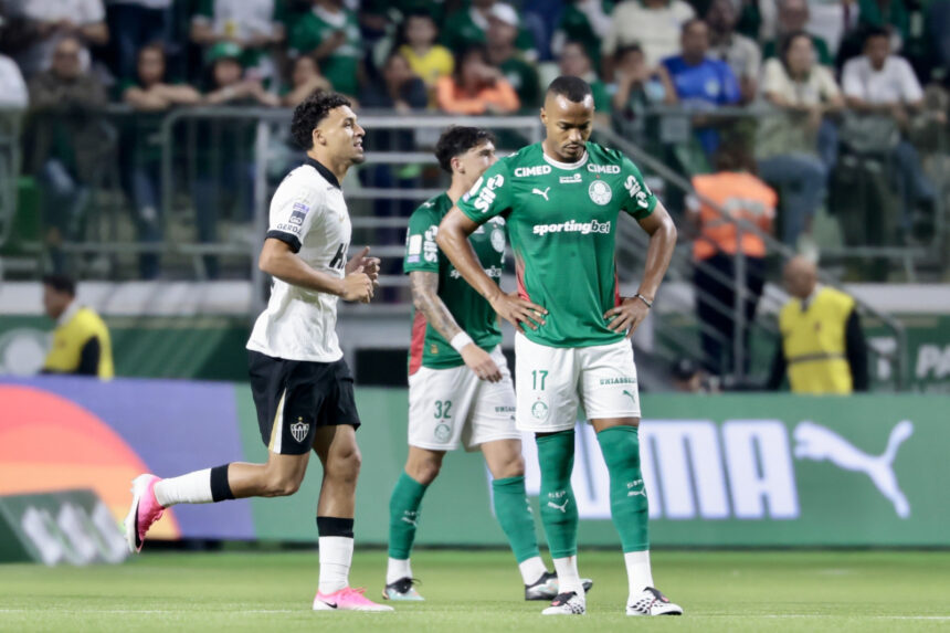 Atlético-MG vence Palmeiras por 2 a 1 e reduz folga na liderança