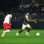 Bragantino segura ataque do Coritiba e o jogo termina 0 a 0