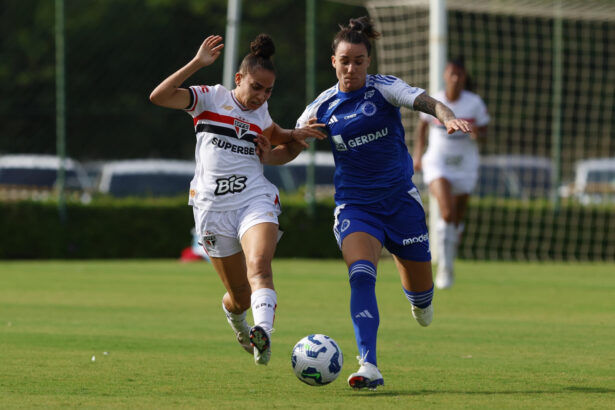 Brasileiro Feminino volta com decisão: Cruzeiro enfrenta São Paulo pelo G-8