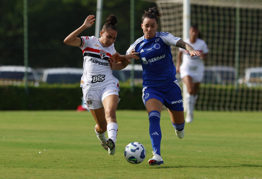 Brasileiro Feminino volta com decisão: Cruzeiro enfrenta São Paulo pelo G-8