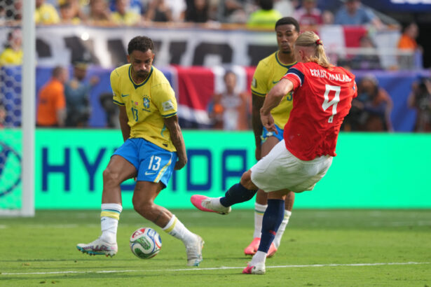 FIFA abre votação para escolher o gol mais bonito da Copa do Mundo 2026