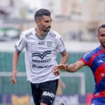 Figueirense negocia saída de Jorginho após poucas atuações