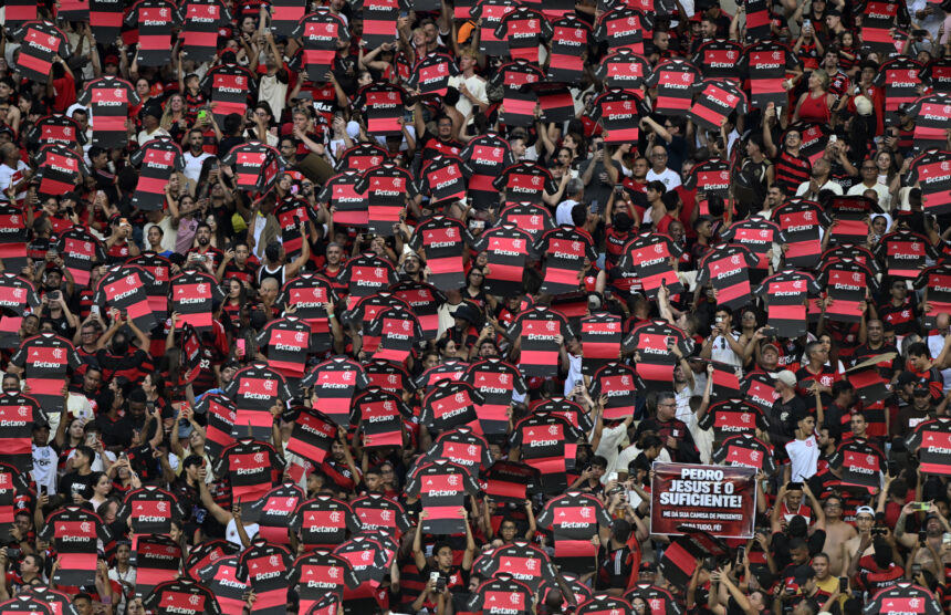 Flamengo domina público do Brasileirão e reúne média de 53,7 mil