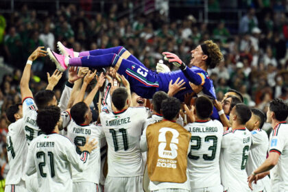 Guillermo Ochoa, lenda do futebol mexicano, anuncia aposentadoria emocionante