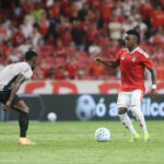 Inter tenta reagir e escapar da lanterna contra o Athletico-PR