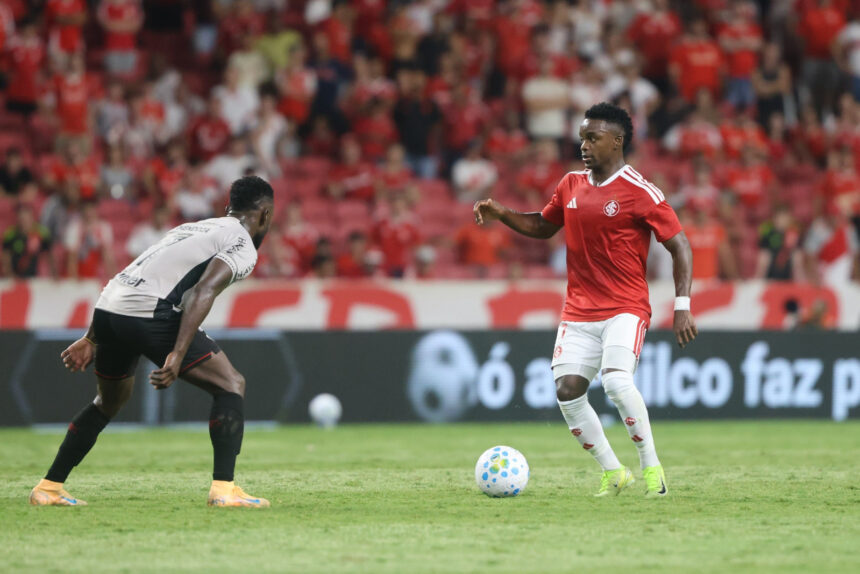 Inter tenta reagir e escapar da lanterna contra o Athletico-PR