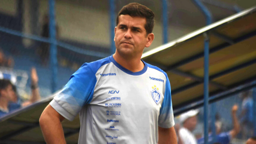 Rafael Soriano se demite do Vitória-ES após eliminação na Série D