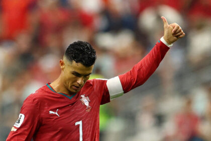 Ronaldo vira ator e produtor em série sobre os bastidores do futebol