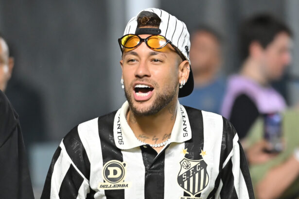 Santos quita R$11 milhões à NR Sports e diminui dívida com Neymar