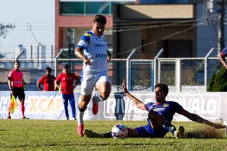 São José busca sequência diante do São Bernardo no Martins Pereira