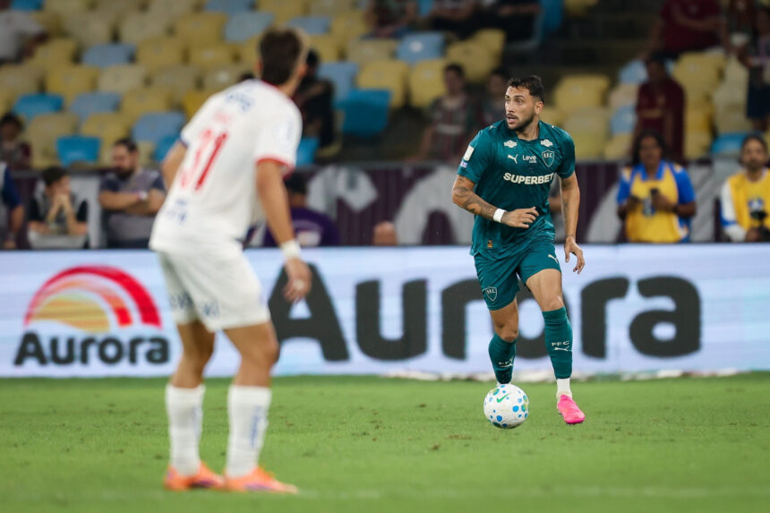 Thiago Silva e Freytes desfalcam Fluminense contra o Vasco