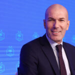 Zidane assume comando da seleção francesa e estreia em setembro