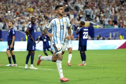 Arsenal, Atlético e Inter correm para contratar Cristian Romero