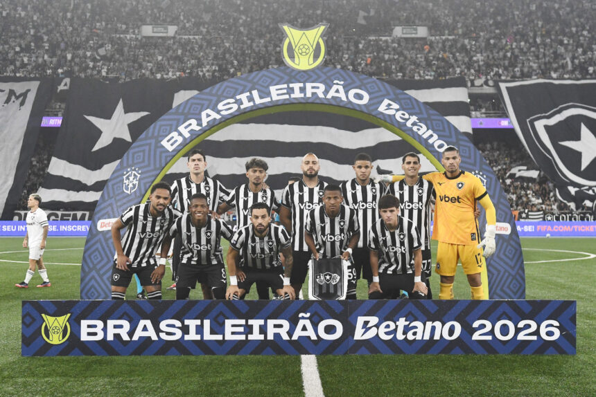 Botafogo avança, mas empate com Fluminense expõe falhas