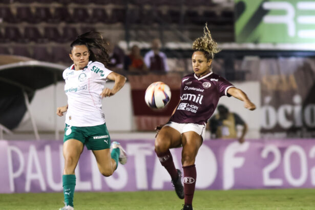 Botafogo enfrenta Fluminense; G-4 e clássicos agitam 15ª rodada