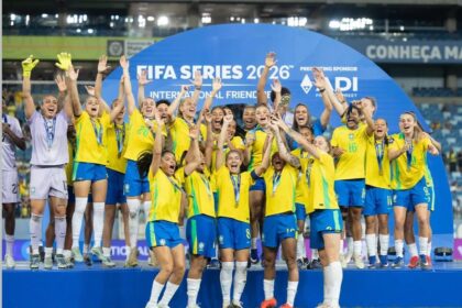 Brasil domina redes entre seleções femininas e atrai multidão online