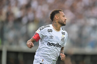 CBF determina saída temporária de Neymar em Vasco x Santos