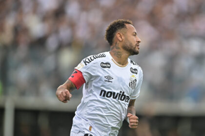 CBF determina saída temporária de Neymar em Vasco x Santos