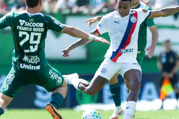 Chapecoense empata com Bahia em jogo de 6 gols e segue sem vitória