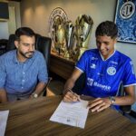 Confiança contrata Diego Luiz, zagueiro de 17 anos, em contrato de formação