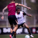 Corinthians sob pressão após eliminação e encara Bragantino
