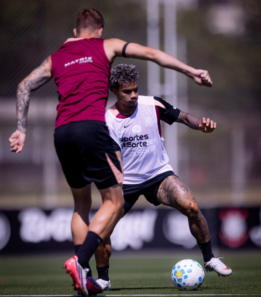 Corinthians sob pressão após eliminação e encara Bragantino