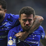 Cruzeiro derrota a Chapecoense por 2 a 0 e garante vaga nas quartas