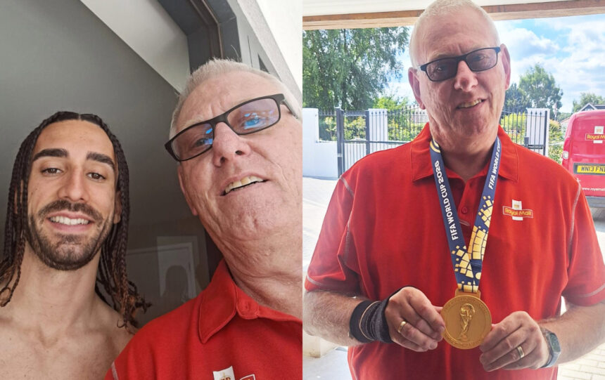Cucurella permite que carteiro segure medalha da Copa e posa para foto