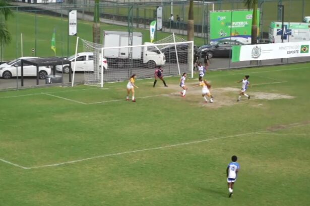 Dom Pedro II elimina Colégio Modelo nos pênaltis e chega à semifinal