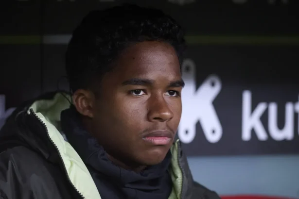 Endrick luta por espaço no Real Madrid após saída de Gonzalo García
