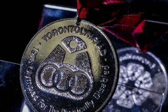 Familiares celebram 50 anos da 1ª medalha paralímpica do Brasil